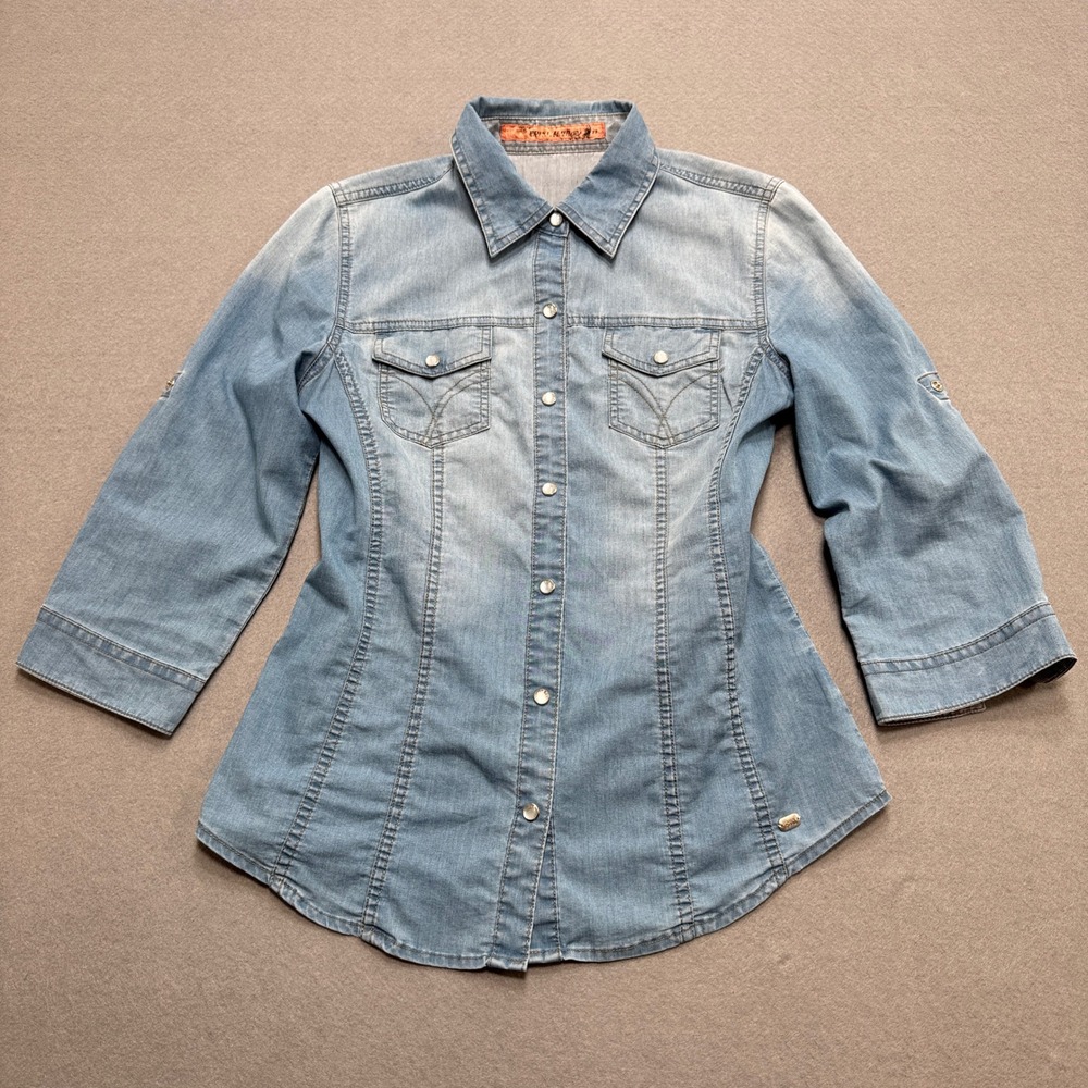 Pearl Snap Denim Shirt Womens Medium Light Wash Western Flared Sleeve Point Zero